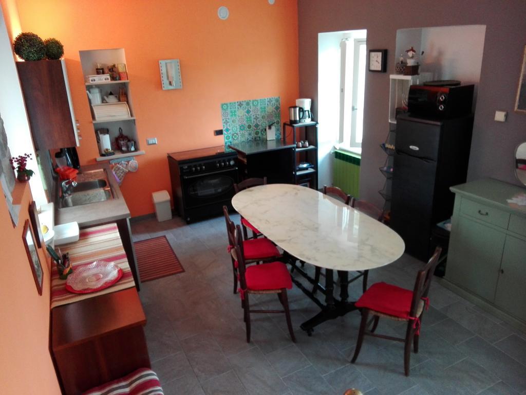 Casa Badinot Pension Diano dʼAlba Buitenkant foto
